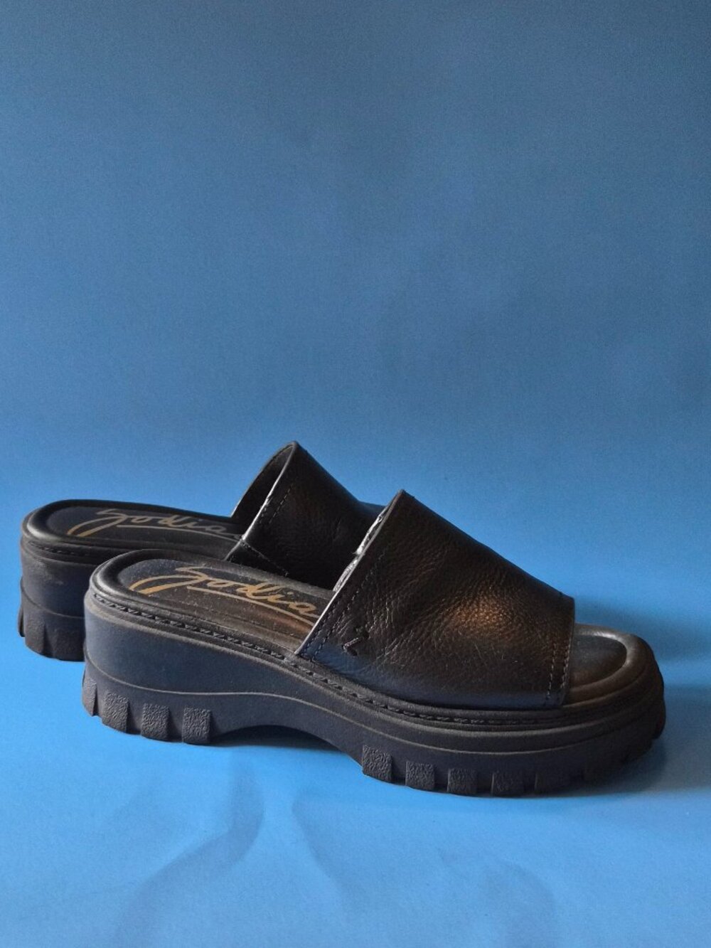 Zodiac Halle Platform Slide Lug Sole Sandal